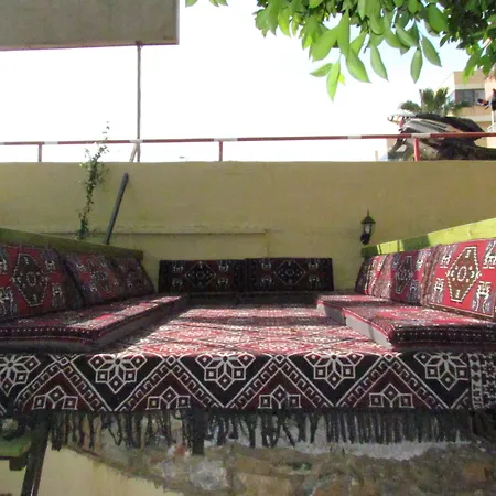 Gold Twins Family فندق