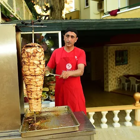 فندق Gold Twins Family ألانيا