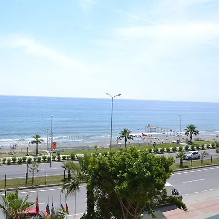 فندق Gold Twins Family 3*