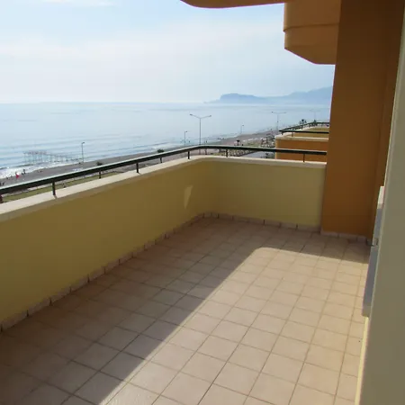 Ξενοδοχείο Gold Twins Family Αλάνια