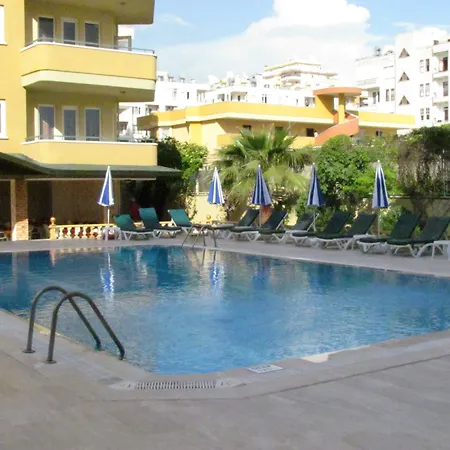 Hotel Gold Twins Family 3*