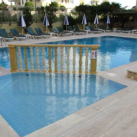 Gold Twins Family 3*