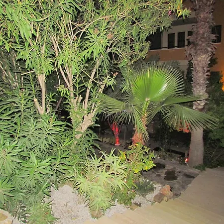 Gold Twins Family Ξενοδοχείο