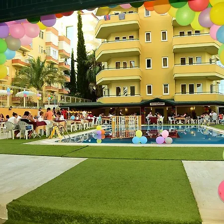 Gold Twins Family Hotel 3*
