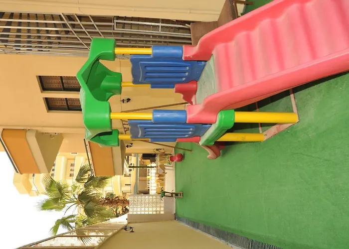 Gold Twins Family ألانيا