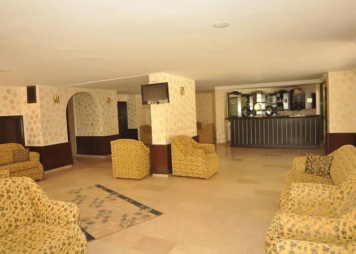 فندق Gold Twins Family 3*