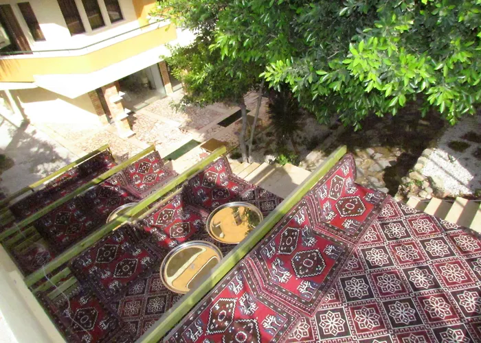 Gold Twins Family 3*