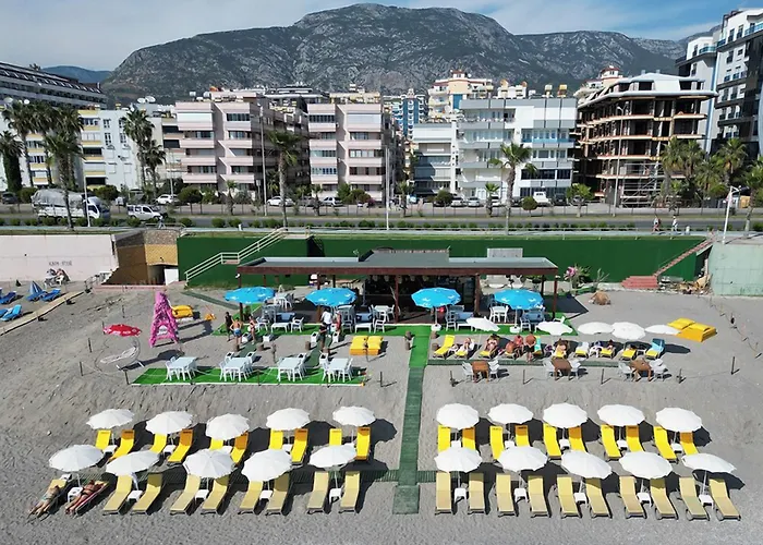 Gold Twins Family ألانيا