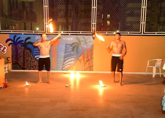 Gold Twins Family ألانيا