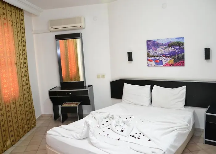 Gold Twins Family 3* ألانيا