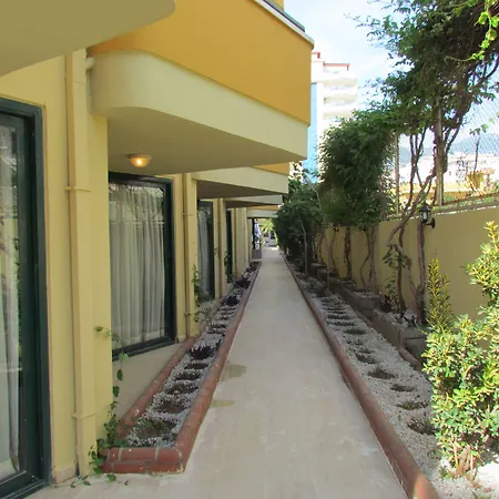 Gold Twins Family Hotel 3*