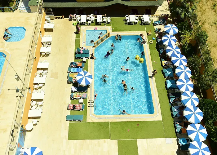 Gold Twins Family Hotel