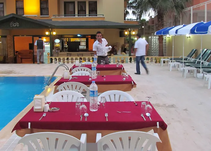 Hotel Gold Twins Family