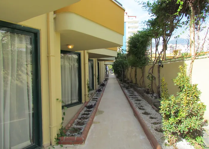 Gold Twins Family Hotel 3*