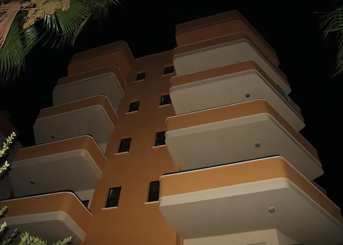 Hotel Gold Twins Family 3*